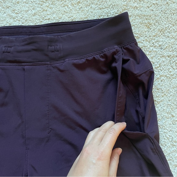 Lululemon T.H.E. Short 9” black cherry size M - Picture 6 of 10